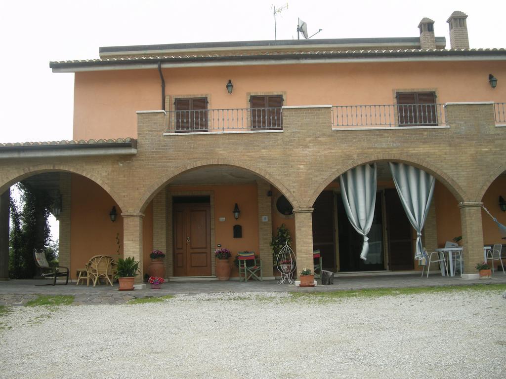 Bed And Breakfast San Martino Castignano Екстериор снимка